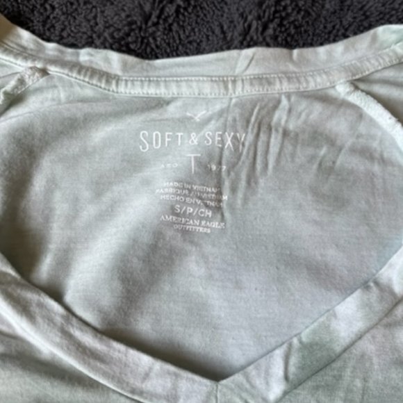 2/$40 American Eagle Outfitters AEO Soft & Sexy Tye Dye Tshirt Ladies Size S - Picture 2 of 8